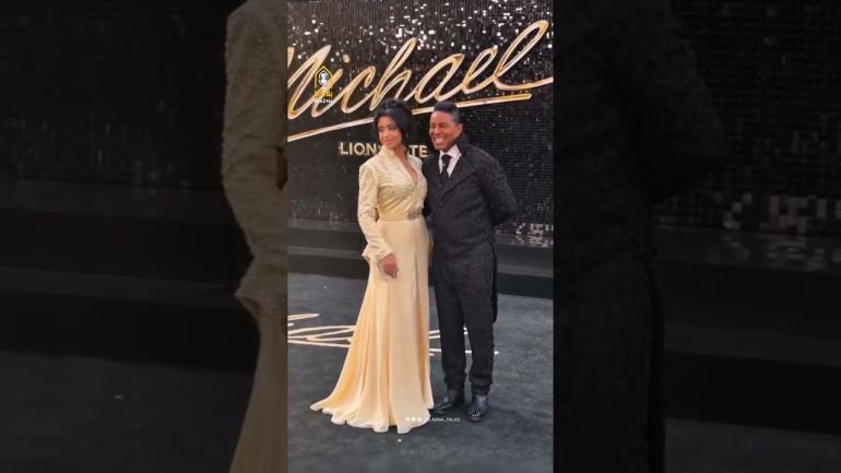 قفطان مغربي يخطف الأضواء في عرض “Michael”… وزوجة جيرمين جاكسون تتألق في هوليوود