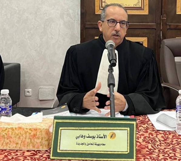 
                                    بين المسطرة الجنائية وقانون المحاماة… فراغ تشريعي يضعف شروط المحاكمة العادلة ويهمّش صوت الدفاع إعلاميا