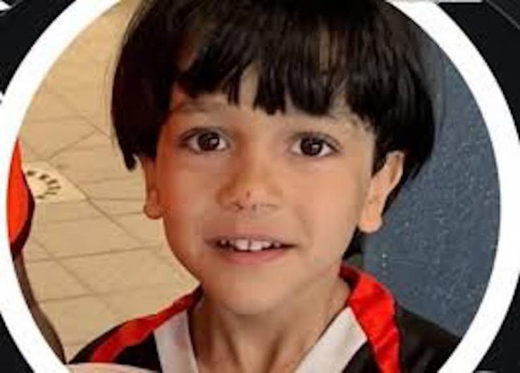 
                                    مسيرة صامتة في نيم تكريما للطفل المغربي صلاح الدين بعد فاجعة الدهس