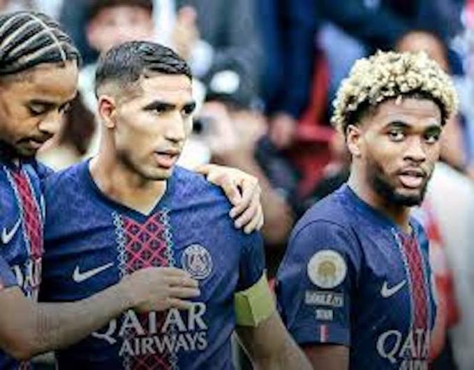 
                                    إبراهيم مباي يكشف لحظة إعلان منح “كان 2025” للمغرب… وحكيمي أول ناقل للخبر داخل باريس سان 