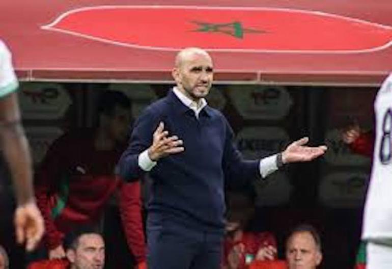 
                                    وليـد الركراكي يتعرض لموقف محرج في الرباط وسط انتقادات الجماهير