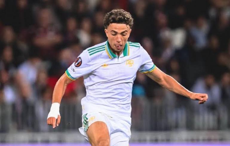 العيناوي يبهر إيطاليا: أسيست وهدف يقودان روما لفوز ثمين ويشعلان حلم الأبطال