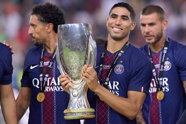 
                                    حكيمي ثالث أعلى لاعبي سان جيرمان أجراً… رواتب النجوم تشعل الجدل في فرنسا