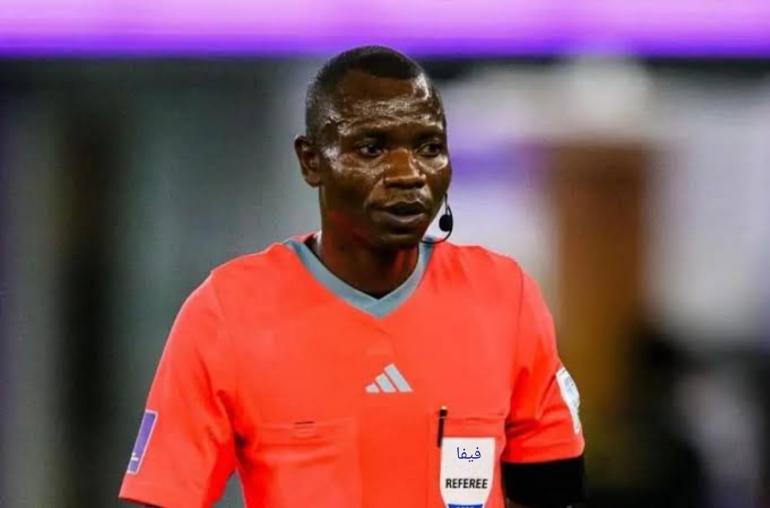 “فيفا” يستبعد الحكم ندالا من قائمة مونديال 2026… وتباين في القراءات حول القرار