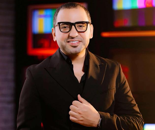 الإعلامي عبد العزيز أحمد:ن  قناة«الظفرة» بيتى الثاني.. و«بالمايك والقلم» د منحة إلهية