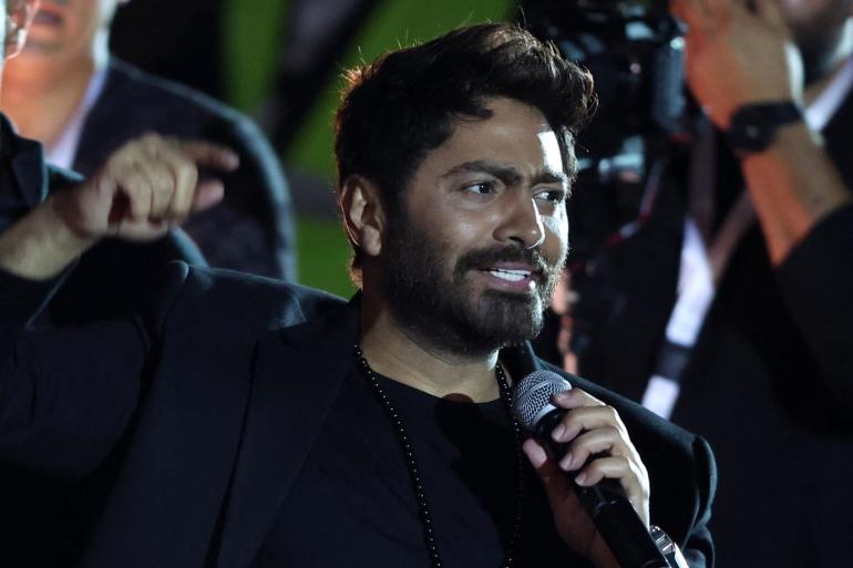 نسخة من أغنية شهيرة لتامر حسني بمشاركة صوت نسائي مُولّد بالـ AI