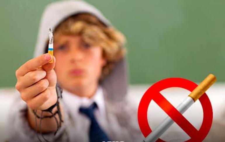 بريطانيا تتجه لصناعة “جيل بلا تدخين”… قانون تاريخي يمنع بيع التبغ لمن وُلد بعد 2009