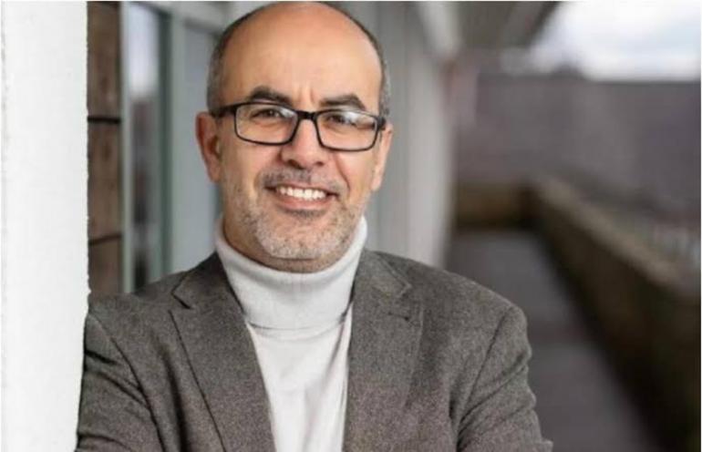 عالم مغربي يكتب اسمه في سجل الريادة العالمية… ميمون عزوز يتوَّج بإنجاز استثنائي في العلاج الجيني