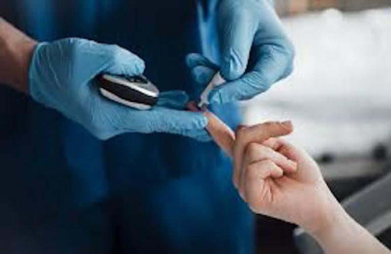 علاج جيني واعد للسكري من النوع الأول… تجربة جديدة قد تقلل الاعتماد على الأنسولين