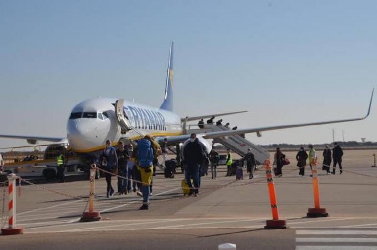 رحلة بلا ركاب من باريس إلى مراكش… خلل أمني يربك “ريان إير” ويترك 192 مسافرا عالقين